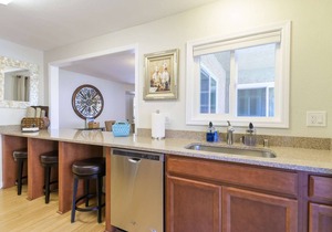 Ritz Pointe Rendezvous-AC - Walk to Salt Creek Beach!