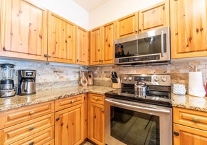 River Run Condo w/Private Balcony & Mountain Views, Short Walk to Base Area!