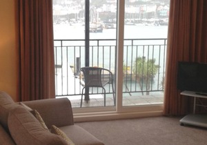 Riverside 2 - Two Bedroom Apartment, Sleeps 6