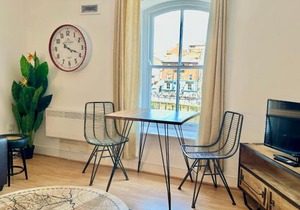 Riverside Apartment at Woodsmill Quay