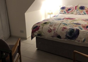 Romantic cottage for 2 with wood burner