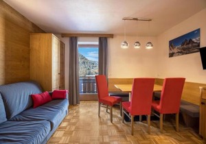 Rosalpina Apt 4