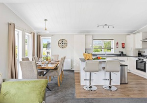Rose Lodge, 21 Roadford Lake Lodges