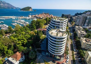 Royal Gardens Apartments