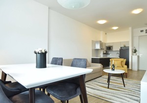 Royal Gardens Luxury Apartments - 33 rooms