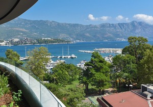 Royal Gardens Luxury Apartments - 33 rooms