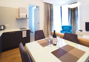 Royal Gardens Luxury Apartments - 34 rooms