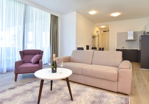 Royal Gardens Luxury Apartments - 37