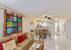 Royal Kahili retreat with pool, hot tub, lanai, & elevator - near beach