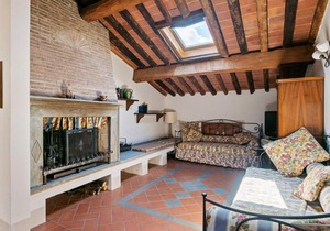 Rustic Apartment with Pool and air conditioning