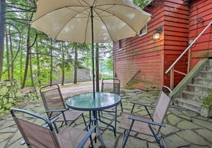 Rustic Berkshires Cottage at Lake Buel with Kayaks!