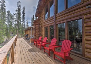 Rustic Breckenridge Escape with Hot Tub and MTN Views!