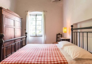 Rustic Farmhouse Stay, Carmignano