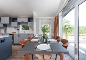 Saffron Lodge, 24 Roadford Lake Lodges