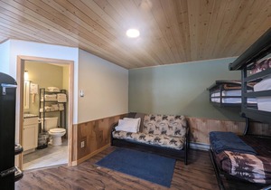 Saganaga Lodge Large Family Room #1