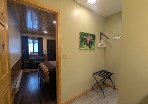 Saganaga Lodge Small Room #3