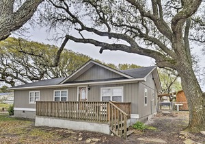 Salter Path Home-Short Walk to Indian Shores & Bay