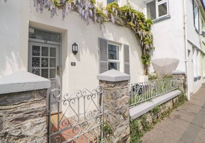 SALTWATER COTTAGE, family friendly, with open fire in Babbacombe