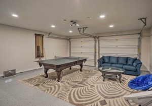 San Antonio Area Home w/Hot Tub - Mins to Downtown