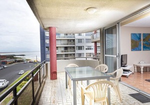 Sandbar Unit 402 1-3 Head Street