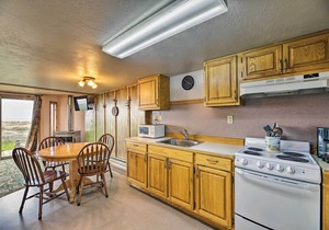 Sanderling Sea Cottages, Unit 2: Walk to Coast!