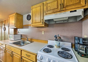 Sanderling Sea Cottages, Unit 2: Walk to Coast!