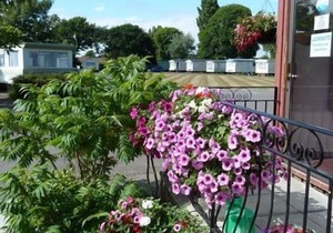 Sandpiper - 6 berth caravan at Copthorne Caravans