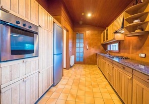 Sant Andreu de Llavaneres Villa Sleeps 9 Pool WiFi