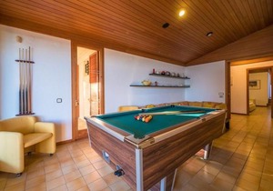 Sant Andreu de Llavaneres Villa Sleeps 9 Pool WiFi