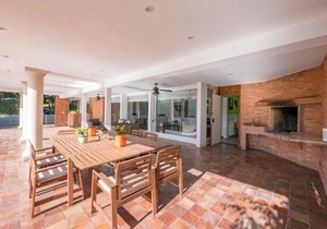 Sant Andreu de Llavaneres Villa Sleeps 13 Pool WiFi