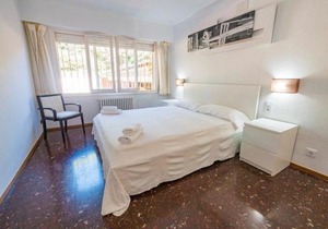 Sant Andreu de Llavaneres Villa Sleeps 13 Pool WiFi