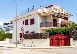 Sant Carles 27 - Top-floor apartment with terrace