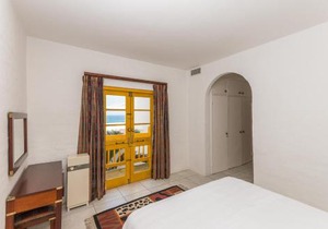 Santorini - Perissa 32