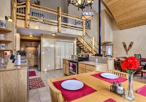 Scenic Mountain Cabin on 4 Wooded Acres and Hot Tub!