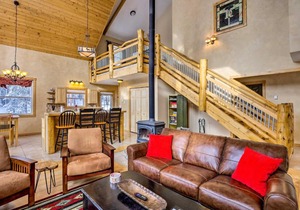 Scenic Mountain Cabin on 4 Wooded Acres and Hot Tub!