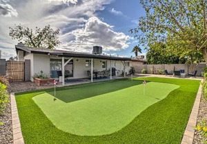 Scottsdale Home with Putting Green, 3 Mi to Old Town