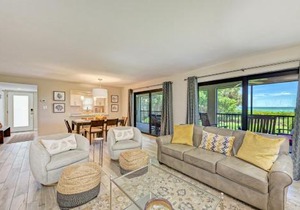 Sea Grape Inn 1- BEACHFRONT Property