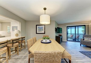Sea Grape Inn 6- BEACHFRONT Property