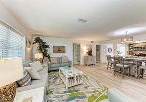 Sea Grape Inn 7 - BEACHFRONT Property