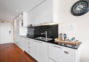 Sea Side 205 - Spacious modern apartment perfect for couples