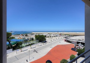 Sea View Apartment, by Rent4All