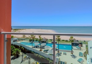 Seaside 411 - 2 Bedroom Apartment