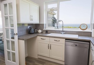 SEASPRAY (BIGBURY-ON-SEA), family friendly in Bigbury-On-Sea