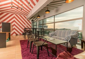 Seaview Capsule Hotel