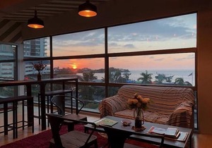 Seaview Capsule Hotel