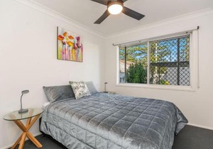 Seawest 2 - Entrance Wooli Street