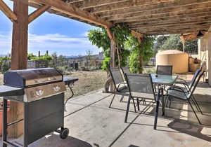 Secluded Mingus Mountain House w/ Deck, Mtn Views!