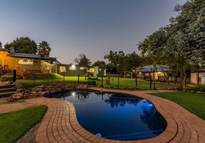 Secure Self-catered Apartment With Pool