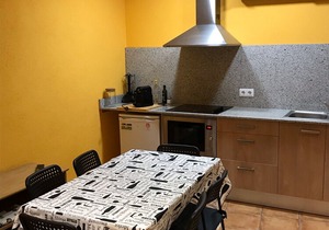 Self catering L'esquirol de L'esquirol for 5 people