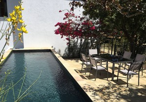 Self contained 4 bedroom luxury accommodation with pool set in Villa Honeysuckl
